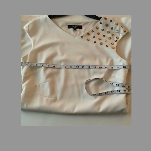 Nine West Sleeveless, Cream Dress w/ embellishments, Size 14, lined w/ side zip - Picture 14 of 16